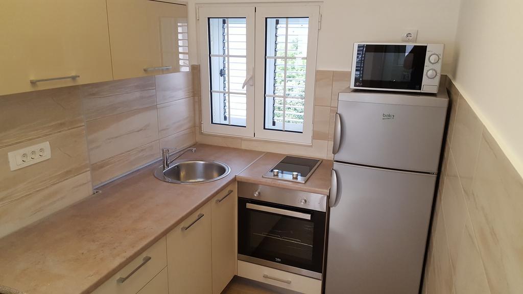 Apartment Milas Tivat Exterior foto